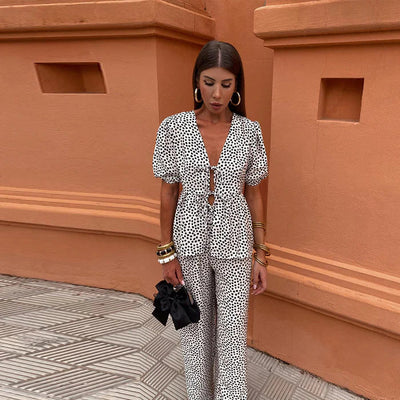 Zweiteiliges Sommer-Outfit für Damen