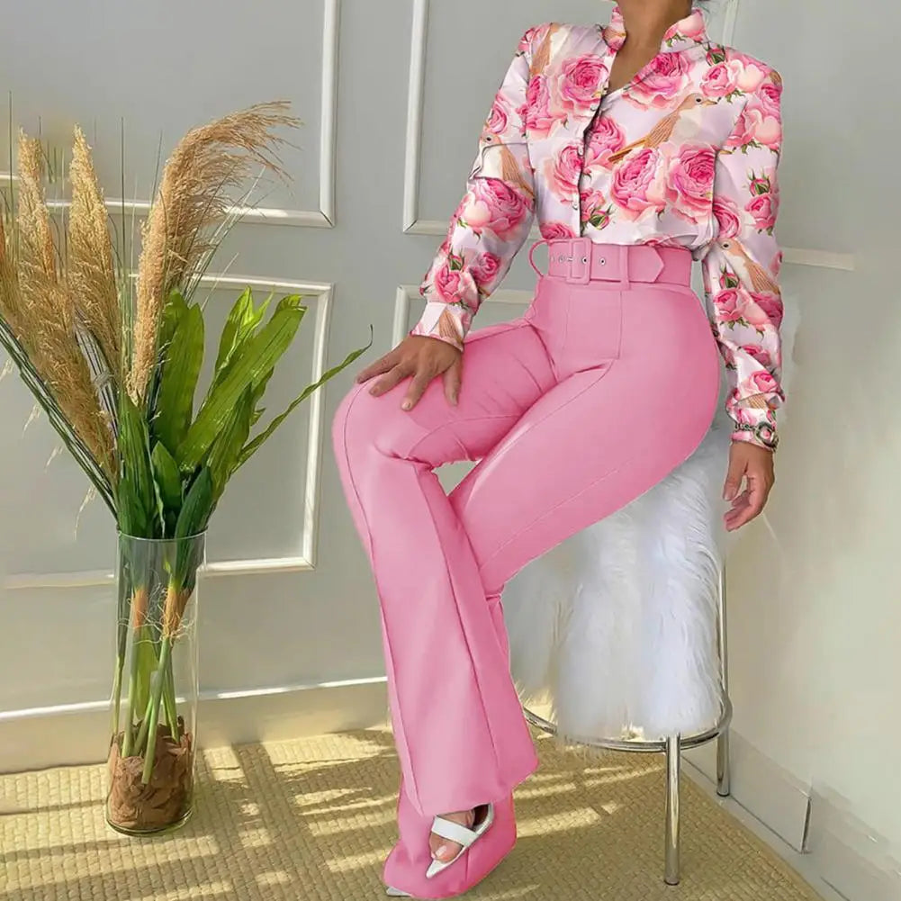 Amna - Weite Schlaghosen mit passender Bluse mit Blumenmuster