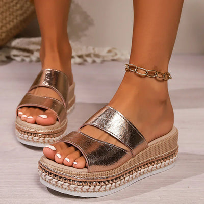 Arantza – Bequeme Sandalen Mit Offener Spitze Und Keilabsatz