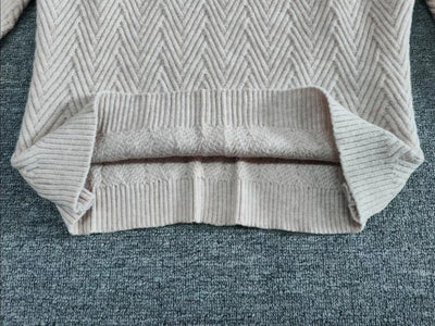 Gal - Chevron Langarm-Pullover mit hohem Halsausschnitt
