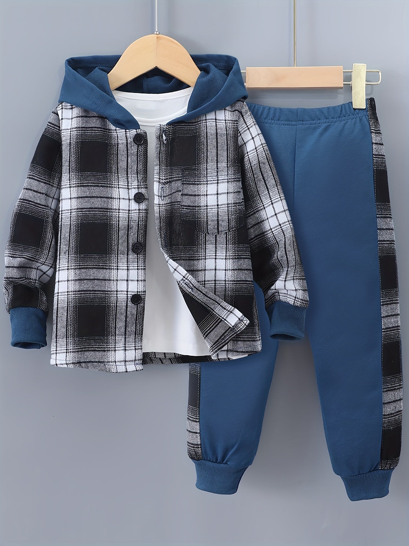 2-teiliges Jungen-Set Jordy mit kariertem Hoodie und Jogginghose