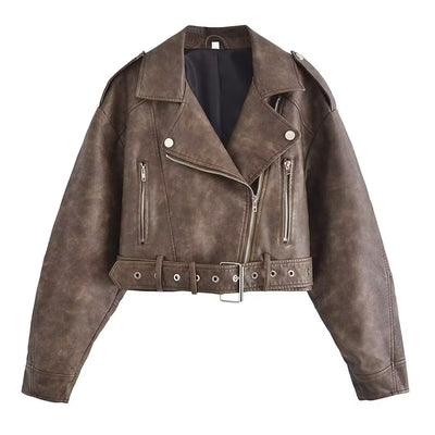 Celina - coole kurze Lederjacke mit Reißverschluss und Schnallendetails