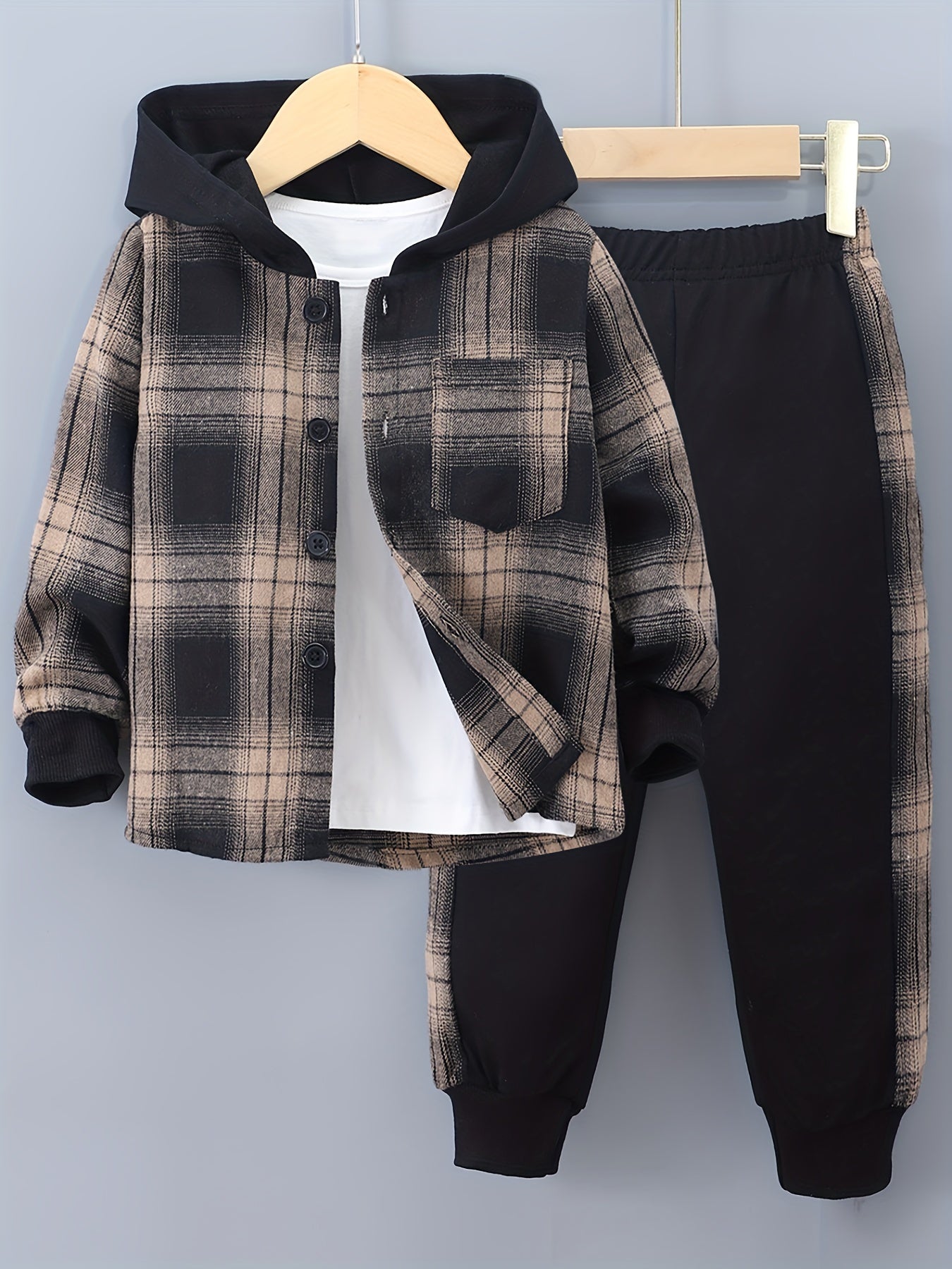2-teiliges Jungen-Set Jordy mit kariertem Hoodie und Jogginghose