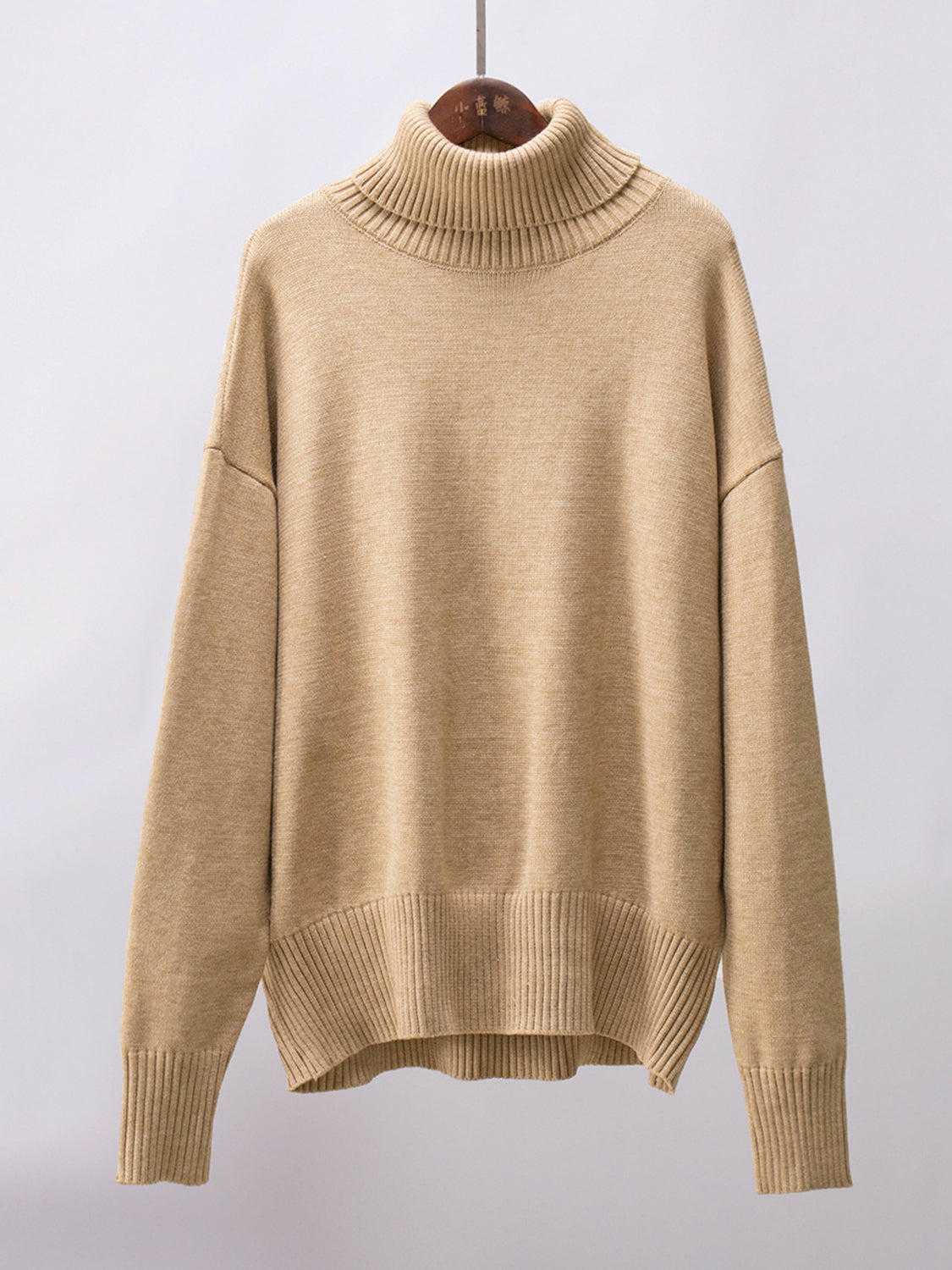 Langarm-Rollkragenpullover