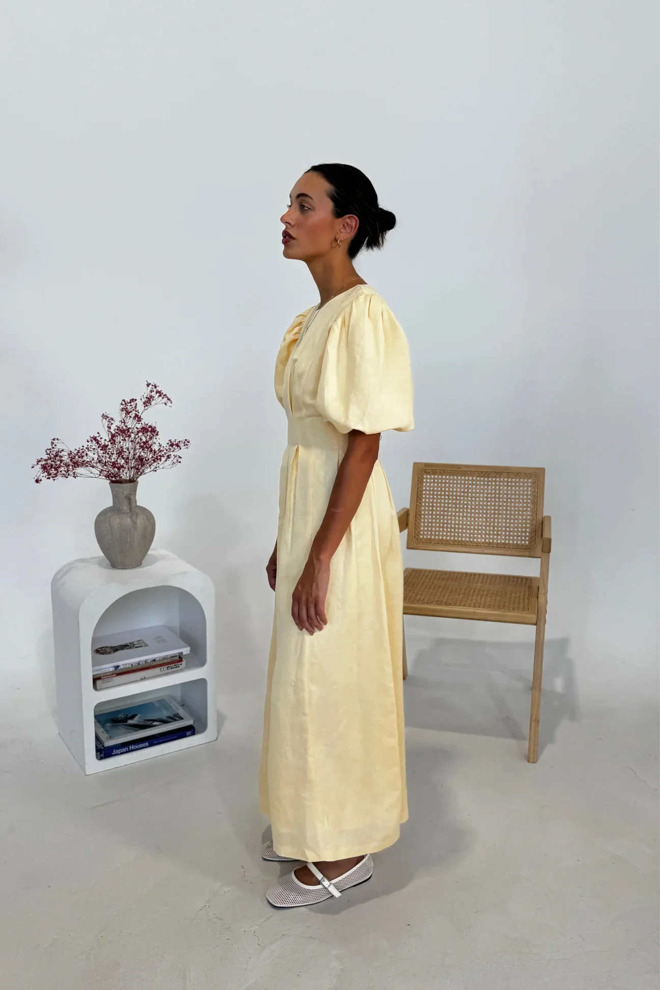 Buttergelbes Air Maxikleid