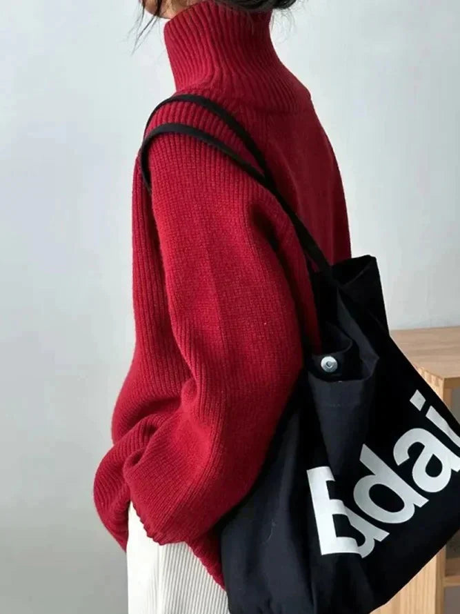 Karen - roter einfarbiger Pullover mit hohem Halsausschnitt