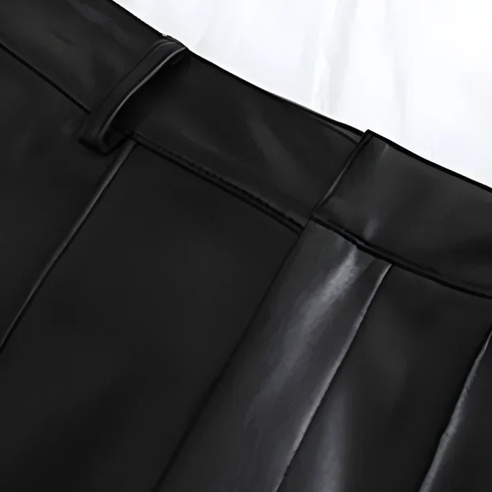 Zenya - moderne vegane Lederhosen für einen eleganten und selbstbewussten Look