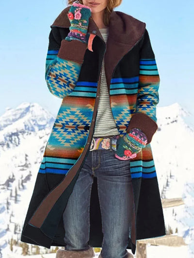 Velora - Tribal inspirierter Wollmantel mit bunten Mustern