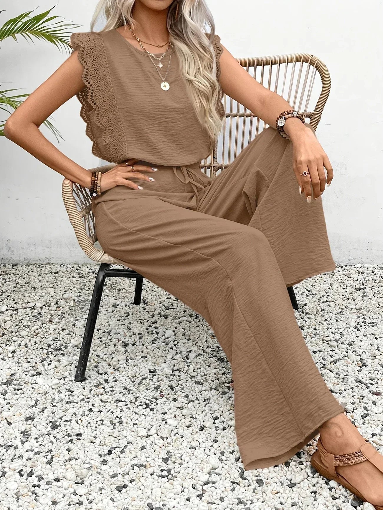 Ziva – Elegantes Spitzenoberteil Und Hose Mit Weitem Bein