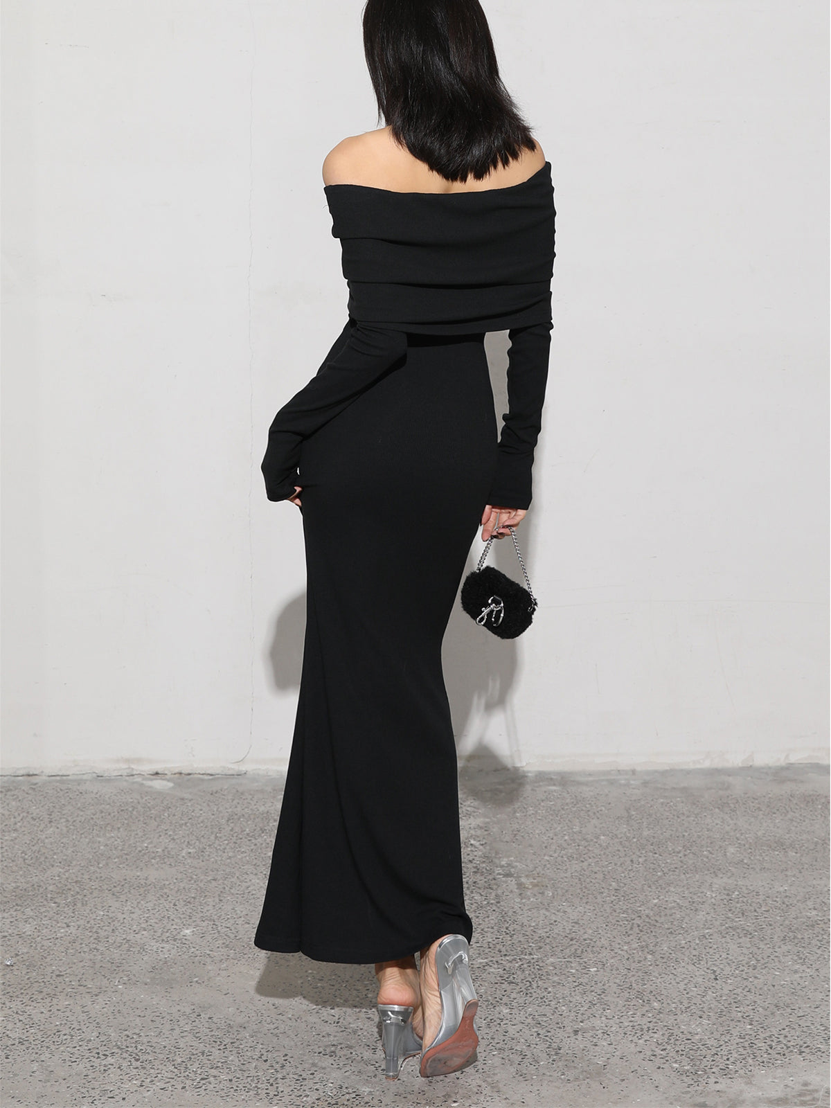 Antonia | Elegantes schulterfreies Kleid mit langen Ärmeln in Anthrazit