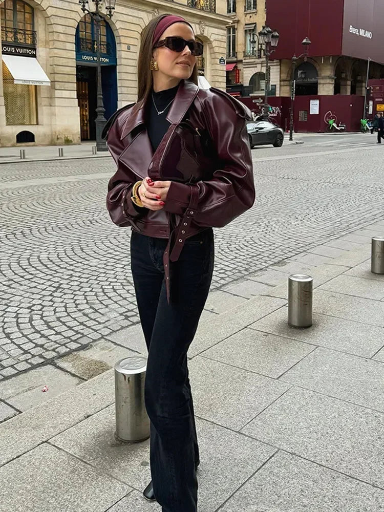 Burgunderrote Lederjacke – Damen-Kunstleder-Bikerjacke mit Gürtel