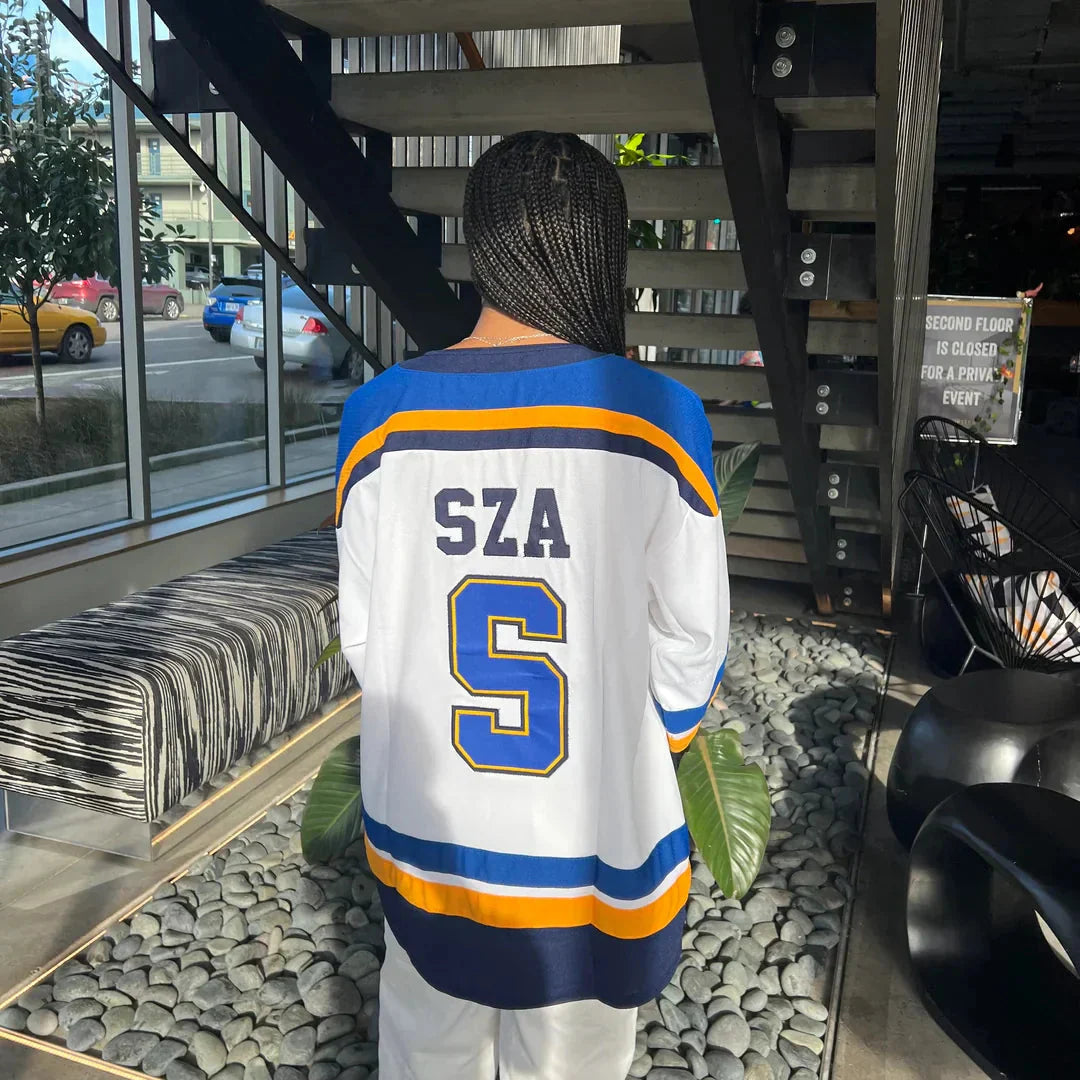 Eishockey-Shirt – Langärmliges Eishockey-Shirt mit übergroßem Rundhalsausschnitt