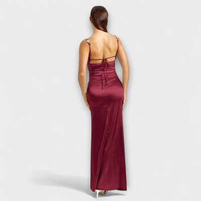Eira - Satin Kleid mit dekorativen Details und Schnürung im Rücken
