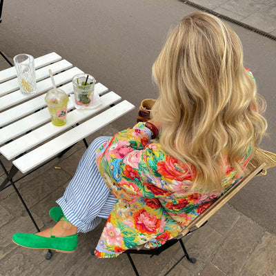 Honorine - bequeme wattierte Jacke mit kunstvollem Druckmotiv