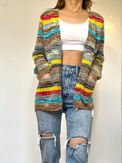 Gestrickte Damen-Strickjacke mit offener Vorderseite und Taschen