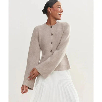 Gestrickte Strickjacke - mit Knöpfen – Glockenärmel – Strickjacke – Damenbekleidung