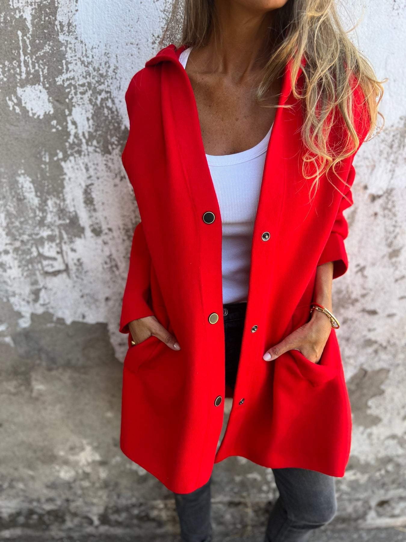 Kapuzenjacke – locker sitzende, langärmlige Damen-Kapuzenjacke mit Knopfleiste