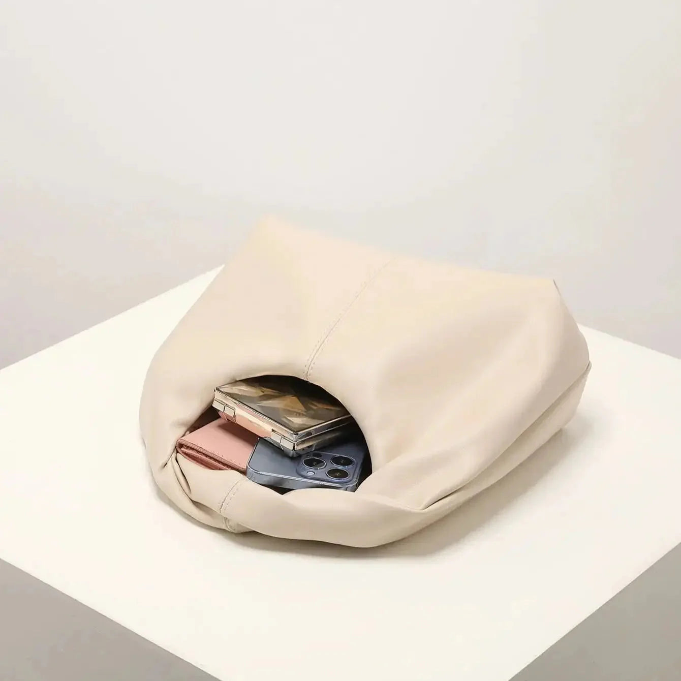 Kleine Tasche – quadratische Handtasche mit modischem Knoten für Damen