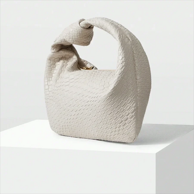 Knot Tasche – kleine vegane Kunstleder-Handtasche für Frauen mit Reißverschluss