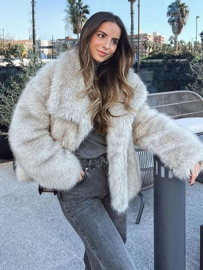 Kunstpelzjacke | Kurz | Kunstpelz | Flauschige Kunstpelzjacke | Winterjacke für Damen
