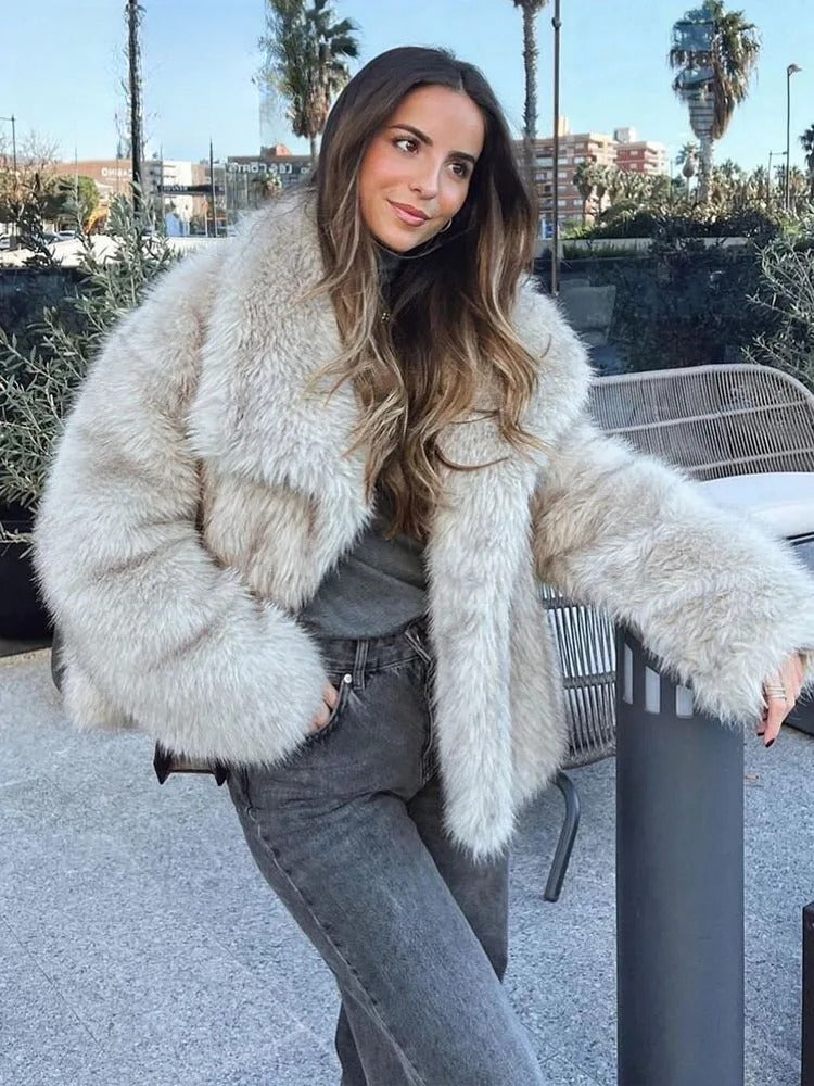 Kunstpelzjacke - Warm - Flauschig - Kurzer Kunstpelzmantel - Pelzjacke Frauen