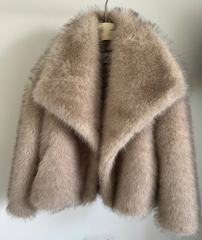 Kunstpelzjacke – Warmer, flauschiger Kunstpelzwintermantel für Damen