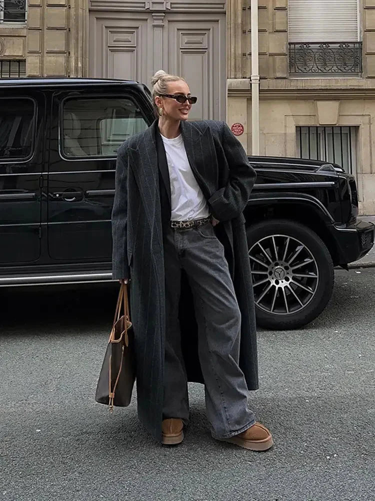 Long Coat – Übergroße, gestreifte, lange Damen-Blazerjacke
