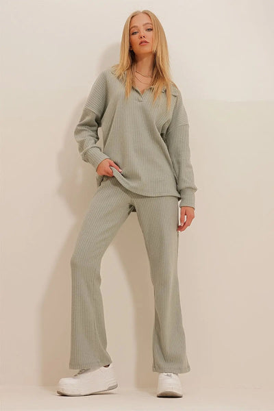 Lounge-Set – Langarmshirt – Schlaghose – Zweiteiler – Loungewear für Damen
