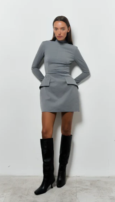 Minikleid - Hoher Ausschnitt - Lange Ärmel - Kleid mit Rollkragen - Elegantes Kleid
