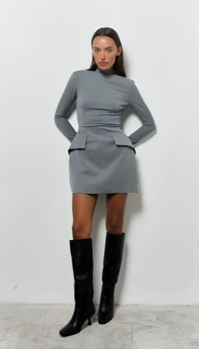 Minikleid - Hoher Ausschnitt - Lange Ärmel - Kleid mit Rollkragen - Elegantes Kleid