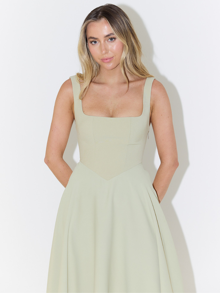Zinovia - Stilvolles ärmelloses Kleid