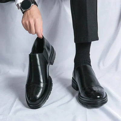 Bellmoor™ Klassischer Chelsea Loafer aus PU-Leder mit Mahagoni-Finish und Rutschfester Sohle