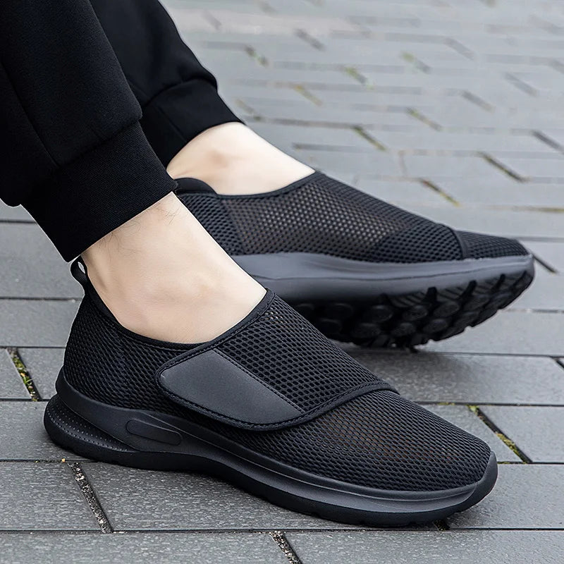 Bequeme Schuhe mit weiter Passform für Herren