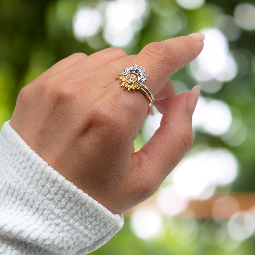 Ani - himmlisch Ringe Sonne und Mond