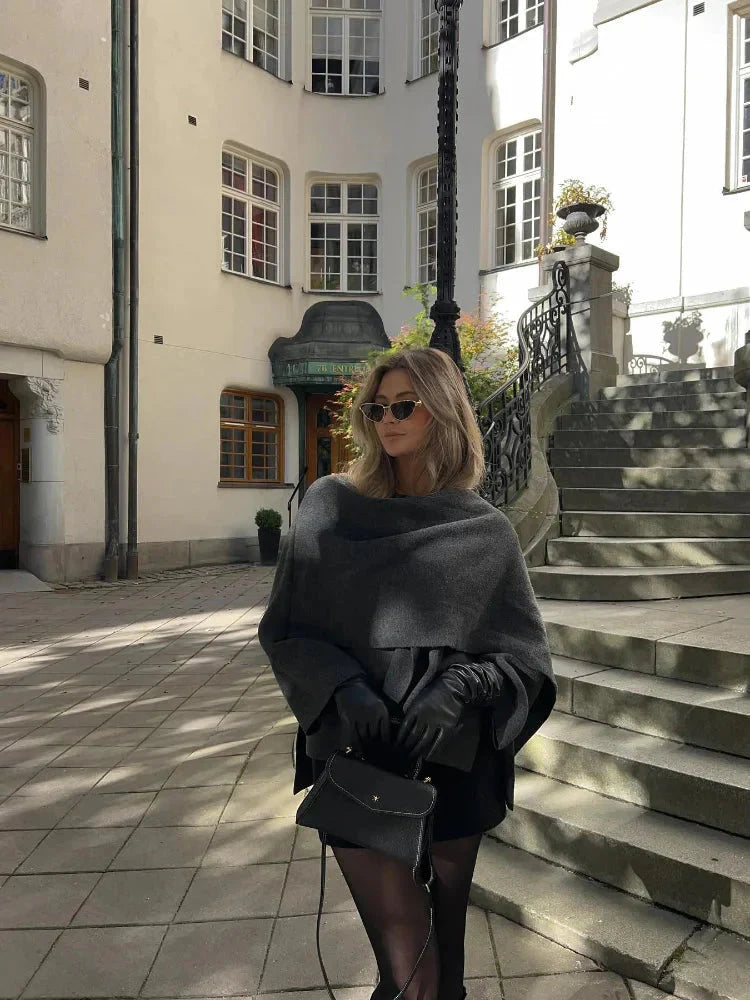 Schaljacke – vorne offen – aus Wolle – Cape-Jacke – Damenbekleidung