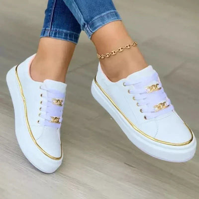 Kate - modische Sneakers mit Metallkettenverzierung