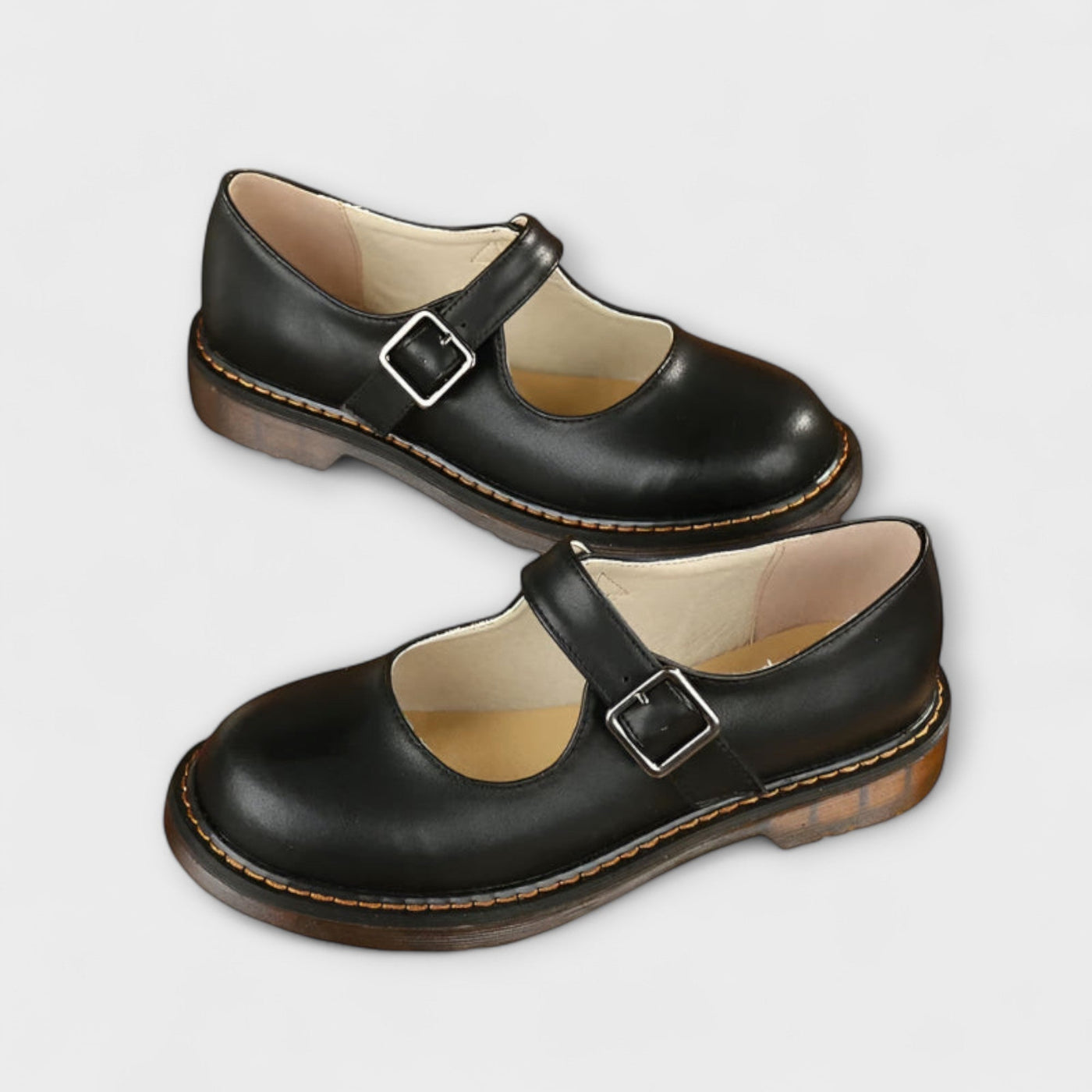 Yolanda – Stilvolle Lederschuhe Mit Riemchen