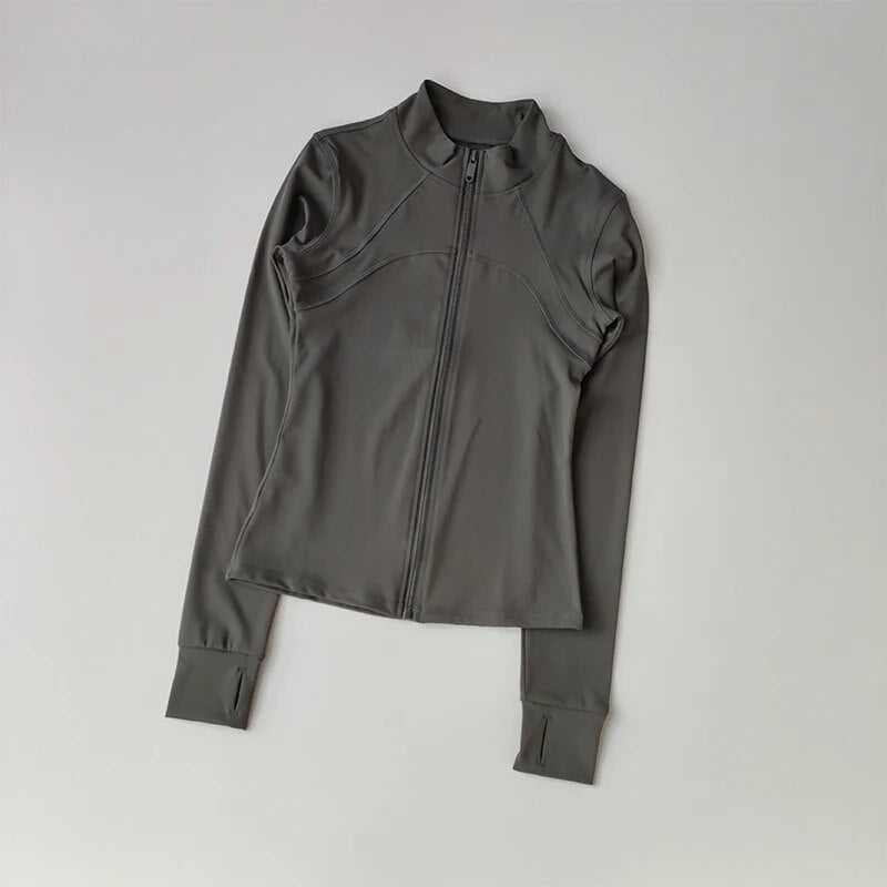Sportjacke – leicht – mit Reißverschluss – figurformend – Sportbekleidung – Damenbekleidung