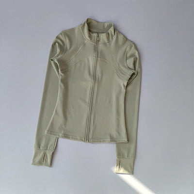 Sportjacke – leicht – mit Reißverschluss – figurformend – Sportbekleidung – Damenbekleidung