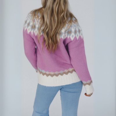 Geometrischer Rundhals-Pullover mit langen Ärmeln