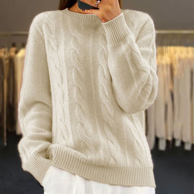 Strickpullover – warmer Damenpullover mit Rundhalsausschnitt und Zopfmuster