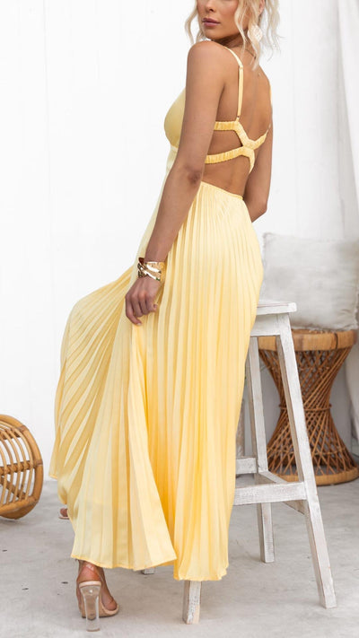 Aby Maxikleid in Gelb mit Plisseefalten und V-Ausschnitt – Elegantes Sommerkleid für besondere Anlässe