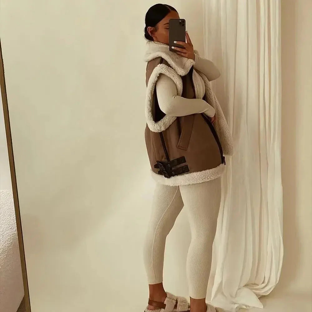 Teddy Vest – ärmellose, Locker Sitzende Winterweste aus Teddyfleece für Damen