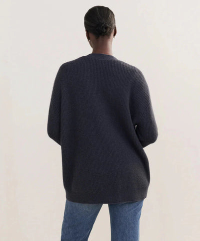 Übergroße Strickjacke – Damen-Strickjacke aus Kaschmir mit V-Ausschnitt und Knöpfen