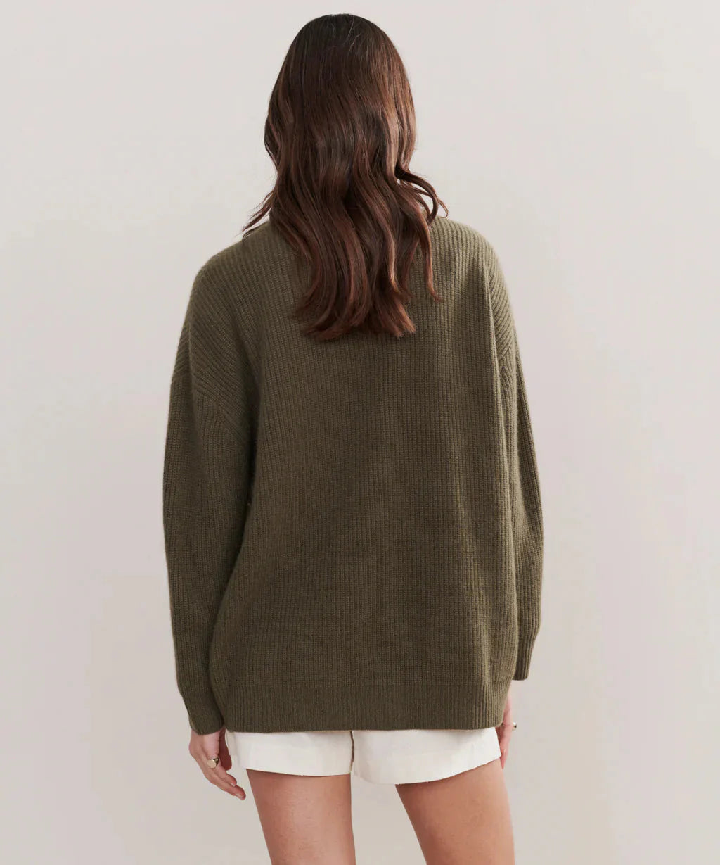 Übergroße Strickjacke – Damen-Strickjacke aus Kaschmir mit V-Ausschnitt und Knöpfen