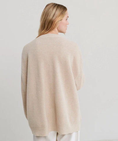 Übergroße Strickjacke – Damen-Strickjacke aus Kaschmir mit V-Ausschnitt und Knöpfen