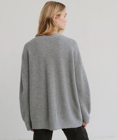 Übergroße Strickjacke – Damen-Strickjacke aus Kaschmir mit V-Ausschnitt und Knöpfen
