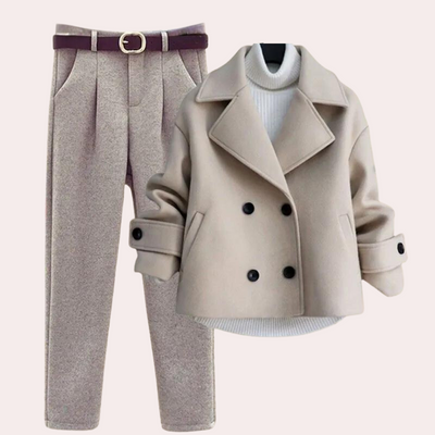Winter-Outfit – dreiteilig – Rollkragenpullover – Wolljacke – Damenbekleidung
