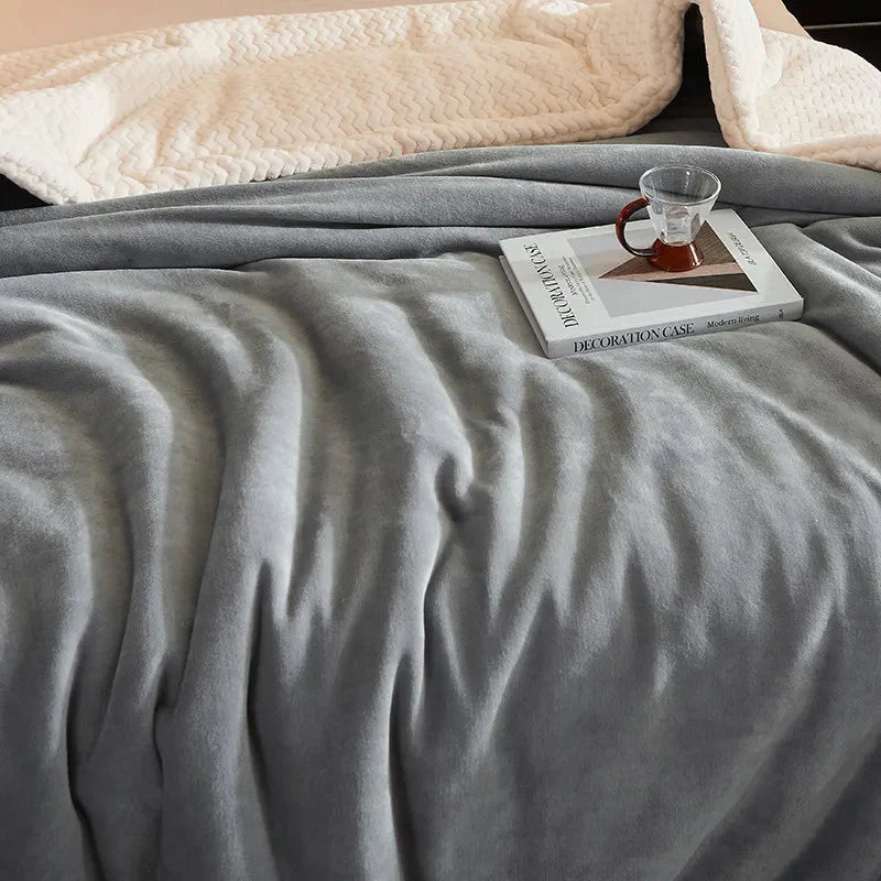 Winterdecke – Plüsch – flauschig – warme Decke – Fleecedecke