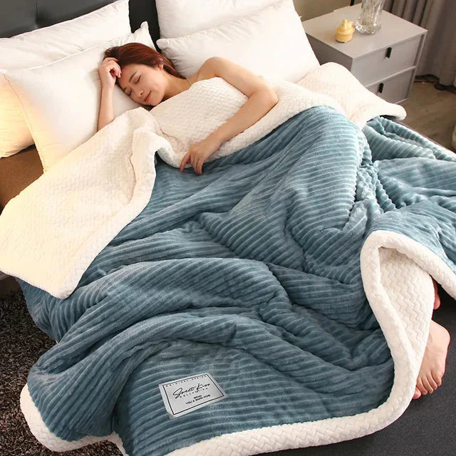 Winterdecke – Plüsch – flauschig – warme Decke – Fleecedecke